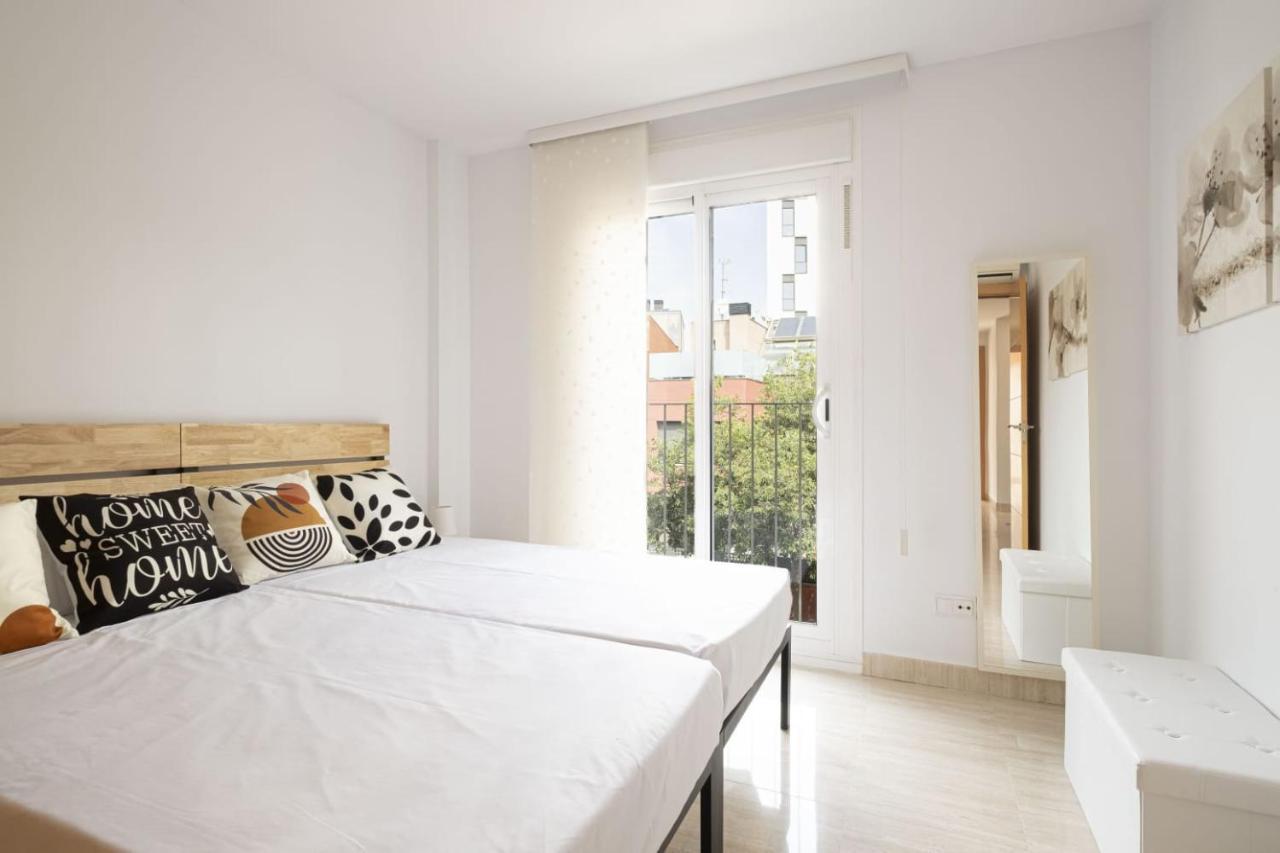 Centric Apartment Gran Via Fira Montjuic L'Hospitalet de Llobregat Esterno foto